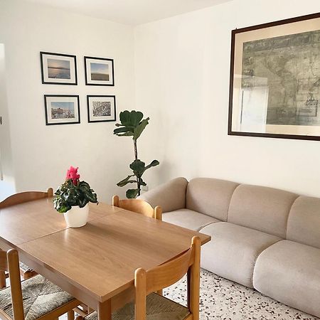 Lorenzo'S House Catania City Centre - Comfortable Large Apartment With 2 Bedrooms And 2 Baths, Close To Trains, Metro And Bus Station Exterior photo